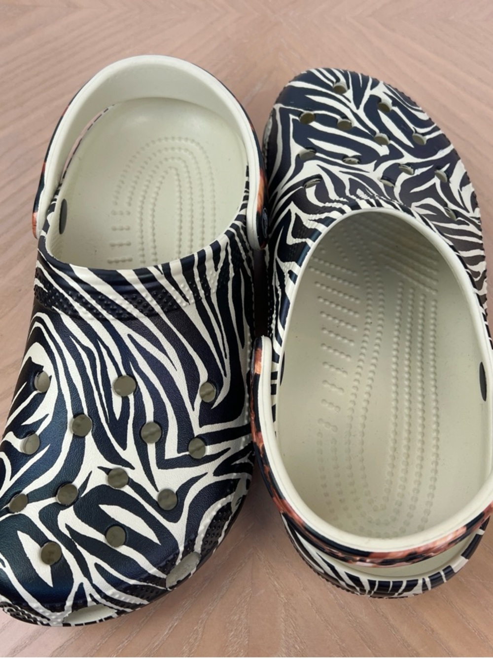 Women’s Zebra Print Slip-On Clog - Black & White